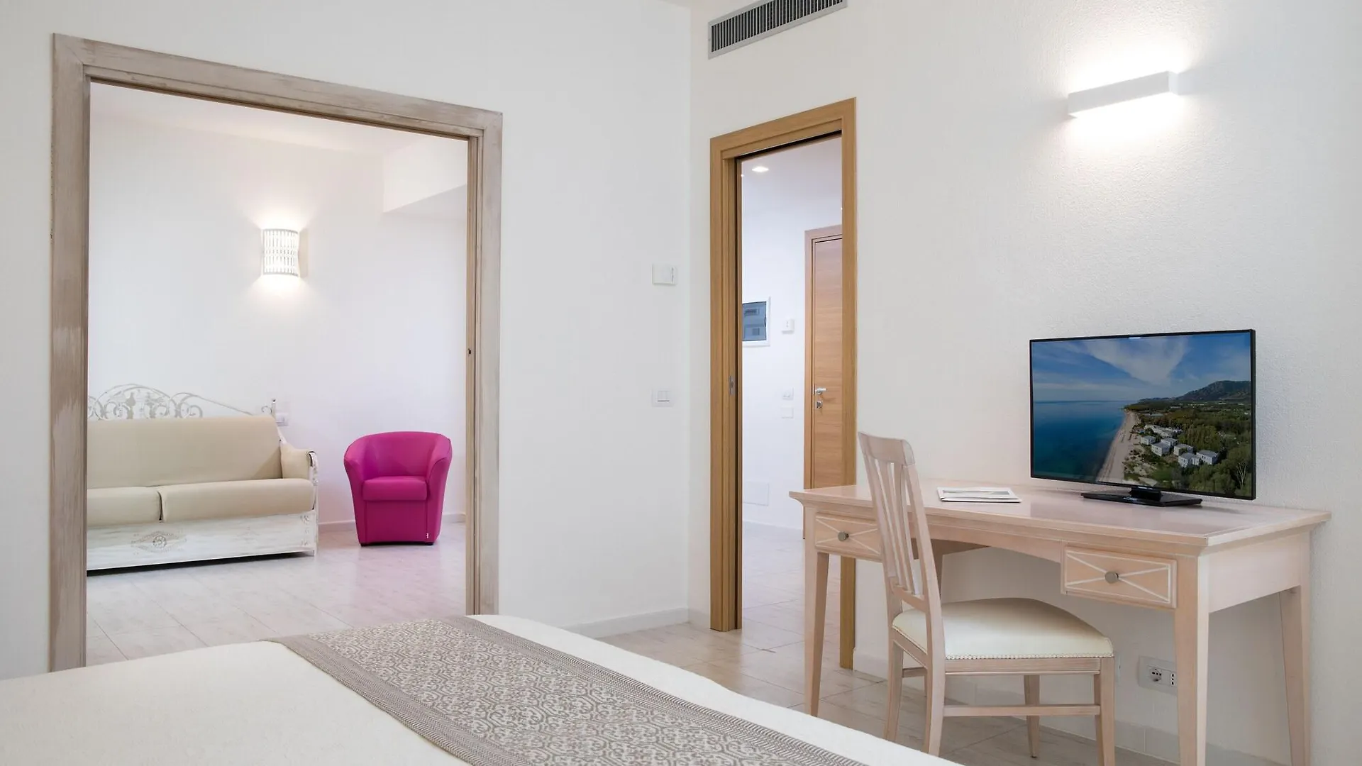 Hotel Flamingo Санта-Маргерита-ди-Пула 4*,  Италия