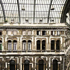 Domus Sibyllina, Galleria Umberto I 3*, Neapel Italien